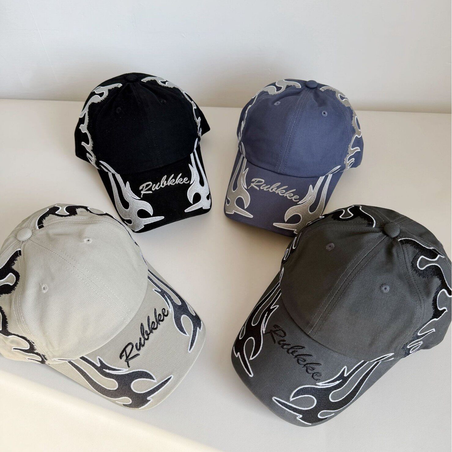 2026早春美式街头火焰刺绣棒球帽男女同款嘻哈鸭舌帽遮阳帽情侣帽