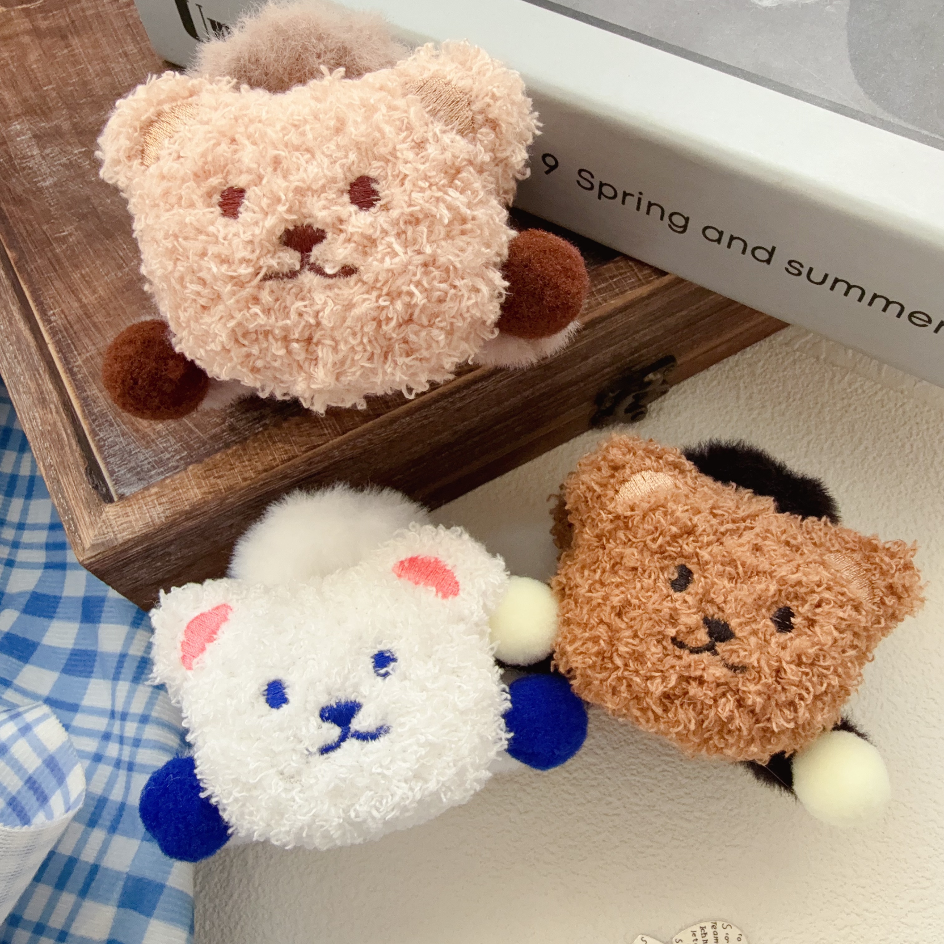 毛茸茸小熊毛绒中号抓夹女秋冬复古发量多鲨鱼夹发夹毛毛夹子发饰