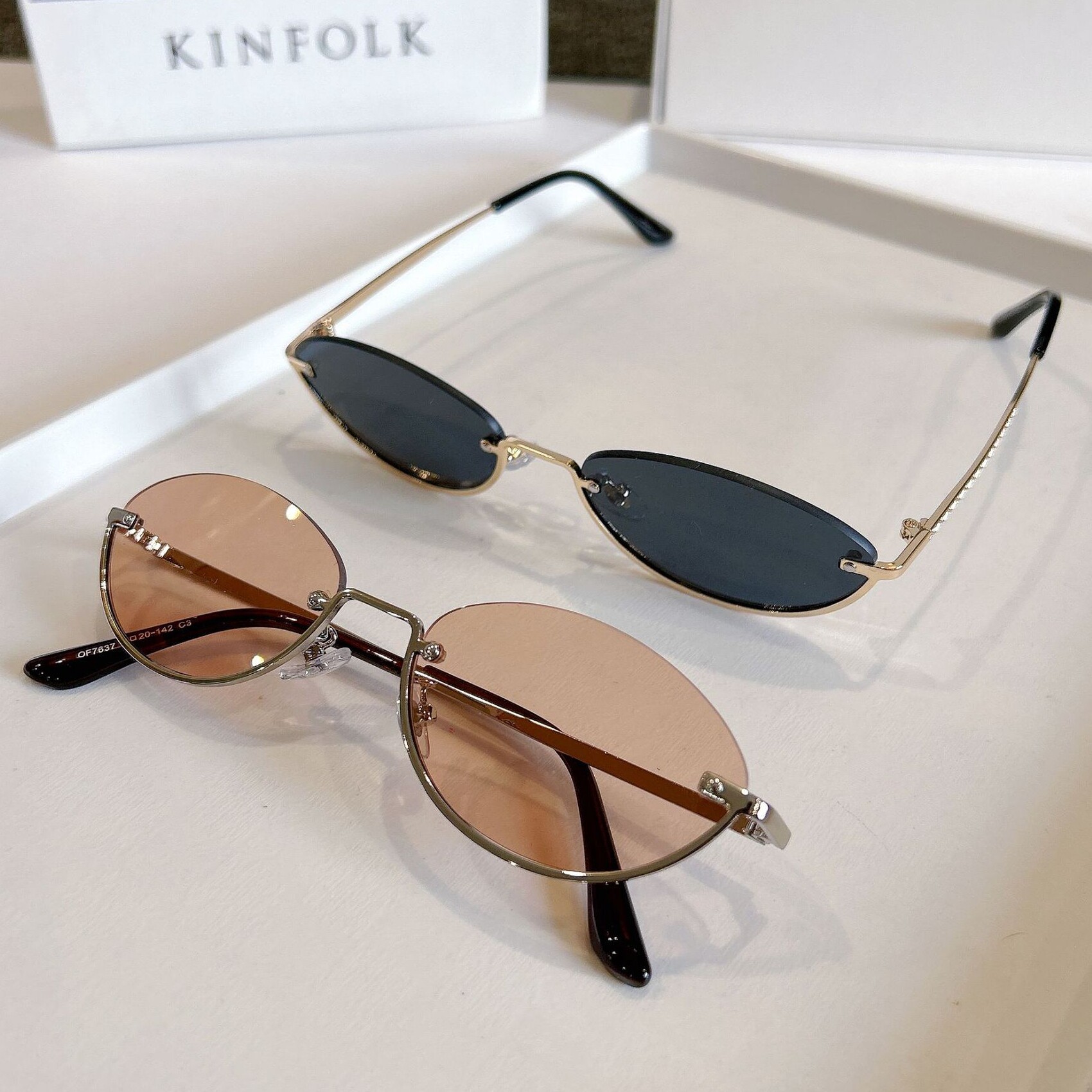 2026年复古椭圆形墨镜老钱风金属小框半框复古太阳镜素颜装饰平光