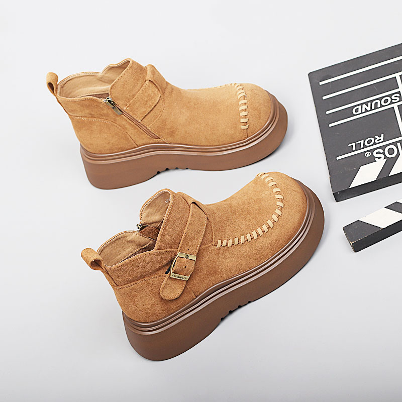 新款大码女鞋41-43时尚2025冬季百搭棉靴脚宽胖短靴特大号马丁靴