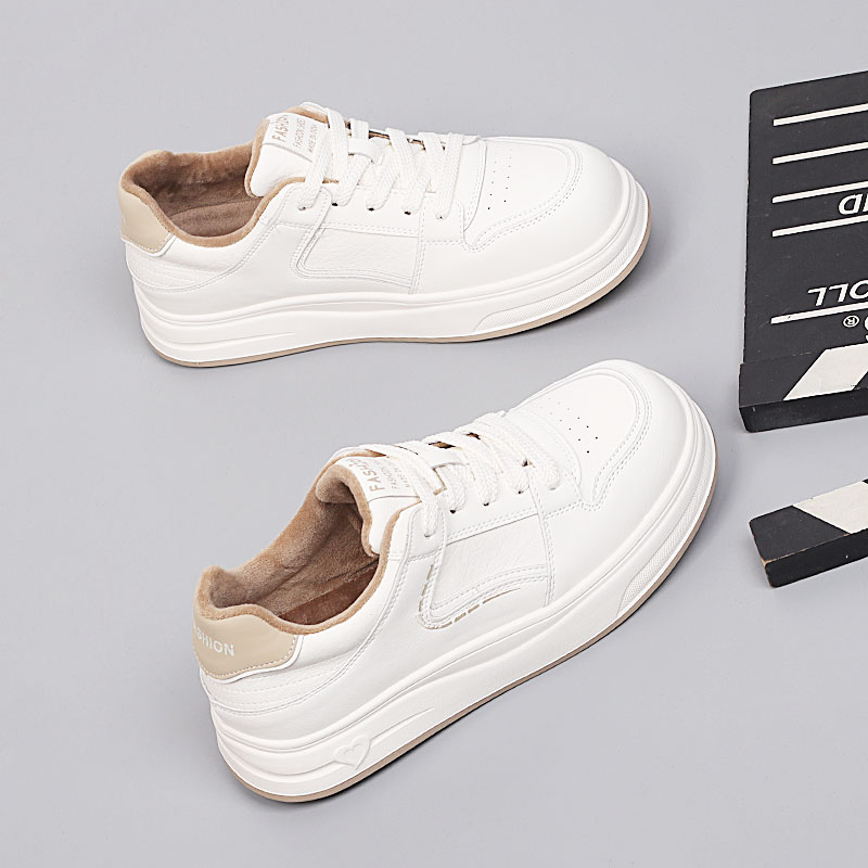 爆款大码女鞋41-43新款2025冬棉鞋休闲小白鞋时尚脚宽胖加绒板鞋