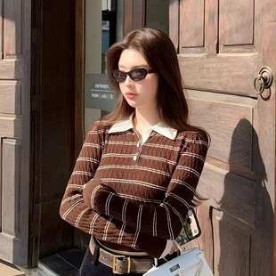 韩系复古chic咖色条纹Polo领长袖针织衫女秋季款休闲百搭通勤上衣