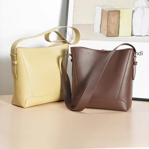 高级感小众轻奢真皮女包牛皮小方包水桶包单肩斜挎包单肩包手提包,箱包皮具/热销女包/男包,水桶包,淘宝优惠券,粉丝福利购,淘宝优惠卷