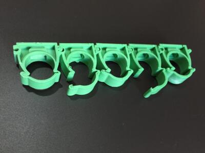 PPR绿色拼装管卡（热卖）25mm带扣管卡25PPR-PVC迫码管卡拼装管卡