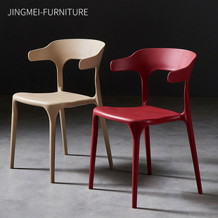 家用简约餐厅椅子创意成人休闲椅 北欧加厚 扶手靠背椅塑料餐椅时尚