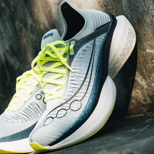代购Saucony Endorphin Elite 2索康尼专业长距离竞速鞋碳板跑鞋