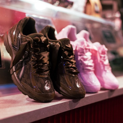 代购Asics JOG 100S亚瑟士时尚粉咖色皮面拼接女士低帮运动跑步鞋