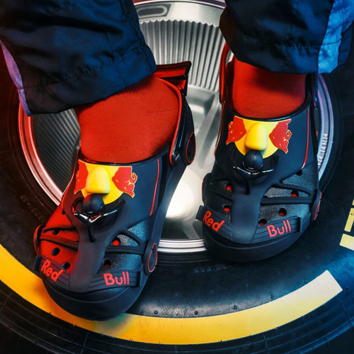 代购Oracle Red Bull x Crocs卡骆驰甲骨文红牛联名款洞洞鞋凉鞋