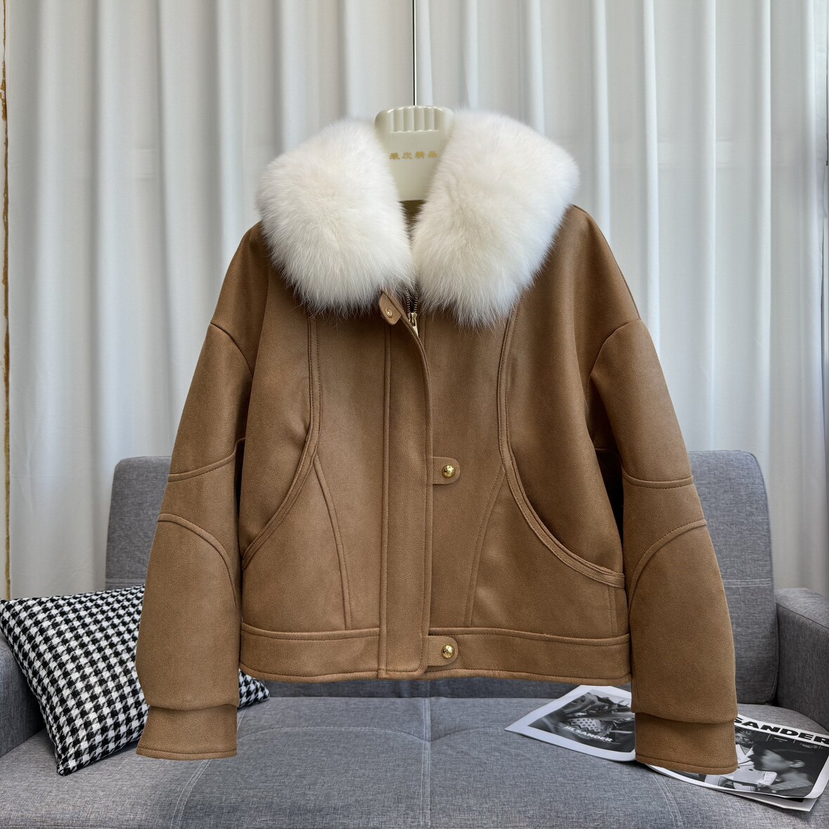 2024秋冬狐狸毛皮草女短款海宁皮毛一体麂皮绒鹅绒气质外套大衣