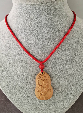 男女通用桃木生肖牌手工制作