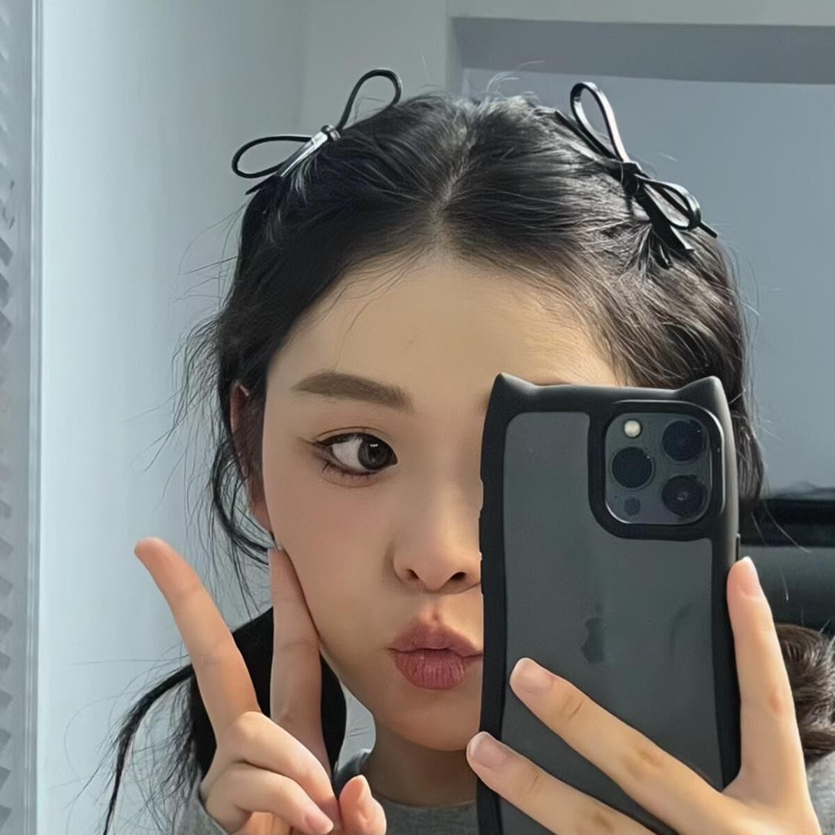 皮质蝴蝶结发夹女简约ins黑色甜酷侧边夹刘海夹发卡边夹发饰头饰