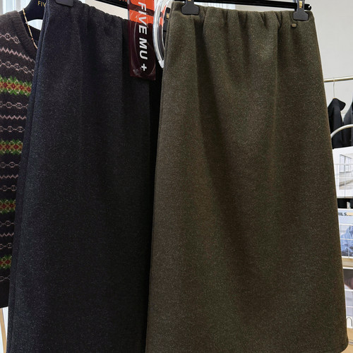 高级感加绒加厚毛呢A字包臀裙