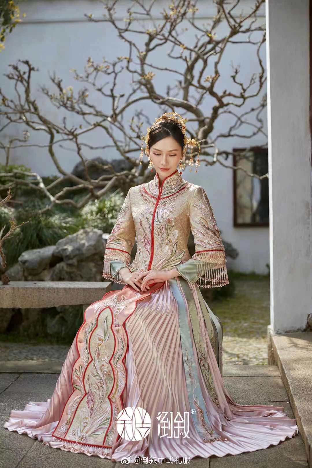 倒叙秀禾出租2021年新款结婚新娘龙凤褂印度丝中式嫁衣显瘦租赁