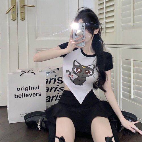 纯欲风不规则上衣显胸大夏天女主播性感短款紧身露腰辣妹短袖t恤