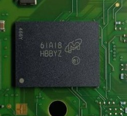 HBBYZ MTFC8GLWDQ-3L BGA 8G内存通用人机模块 别克凯迪拉克芯片