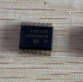 SI8233AD S18233AD 新能源充电机隔离器栅极驱动器芯片