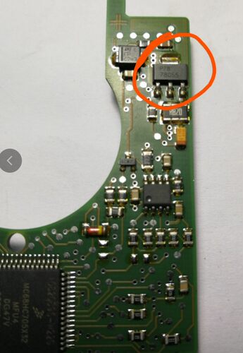 7805S LM7805AI LM7805 奔驰锁头易损5V电源稳压三极管 全新现货