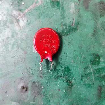 P2T320E 丝印 TMOV20RP320E 新能源 压敏电阻 320V
