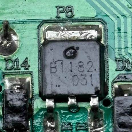 B1182 汽车电脑板贴片三极管TO252