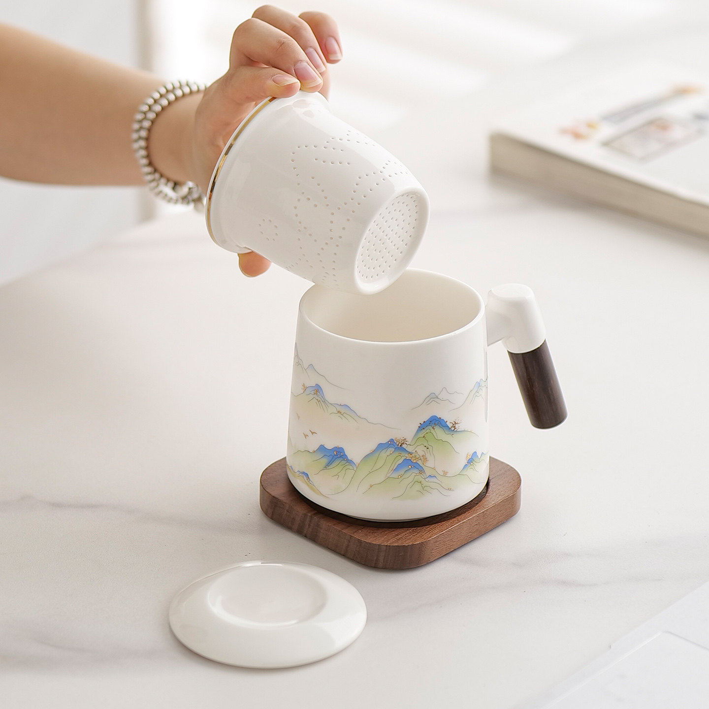 陶瓷泡茶杯大容量马克杯带盖图片