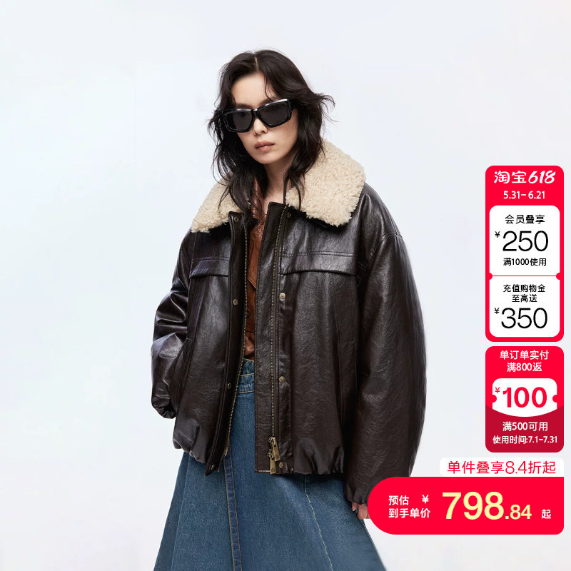 绫致ONLY冬季新款90白鸭绒羊羔毛翻领宽松皮面羽绒服女