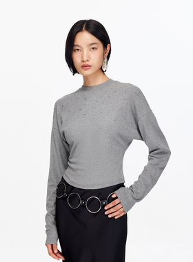 vq区绫致Vero ModaT恤25秋冬收腰合体短款蝙蝠袖钻饰上衣时尚简约