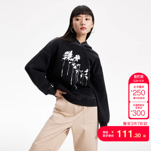 tq区绫致Vero Moda卫衣女春夏休闲街头撞色玫瑰印花亮片