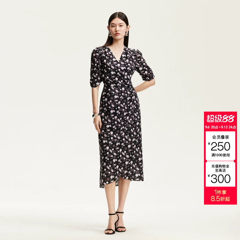 tq区绫致Vero Moda连衣裙夏季新款V领系带复古碎花印花裙图片
