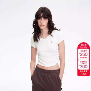 显瘦V领短款 百搭舒适修身 绫致ONLY春夏时尚 T恤女 合辑款