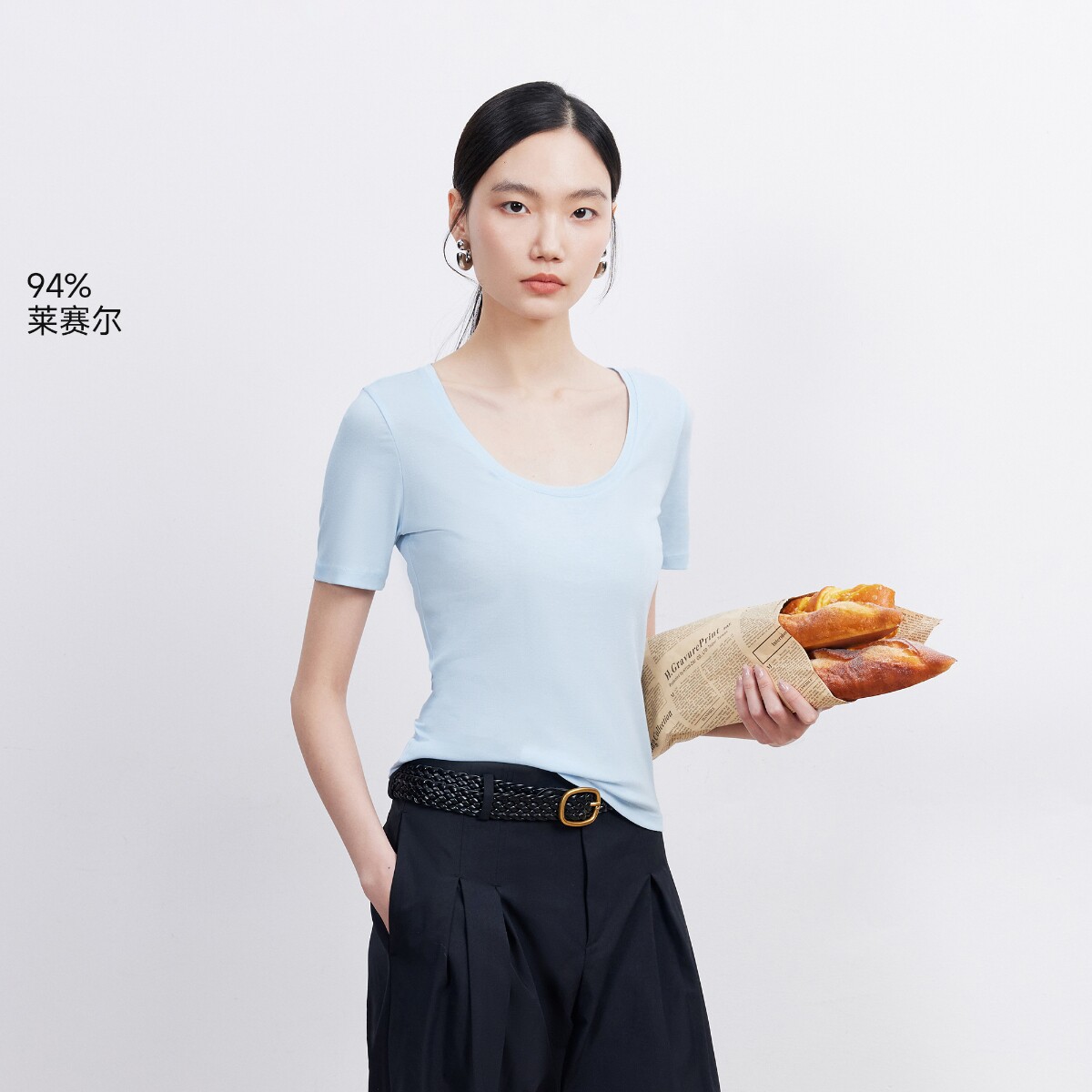 绫致Vero ModaT恤女26夏季新款字母标U型领口短袖百搭时髦