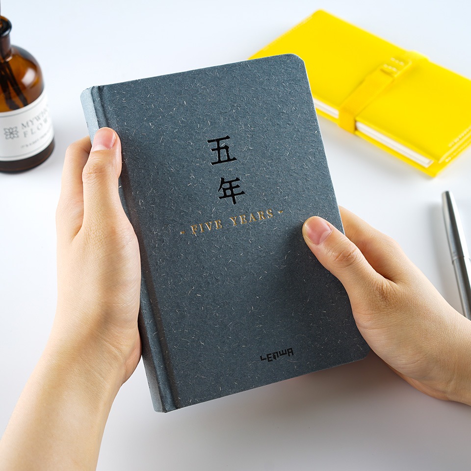 五年日記本 文藝手賬日記記事本筆記本子 / 白糖雜貨