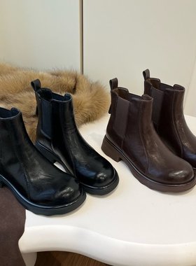 JEHURFIE/纪华菲一脚蹬手抓纹增高显瘦切尔西短靴 AB25566