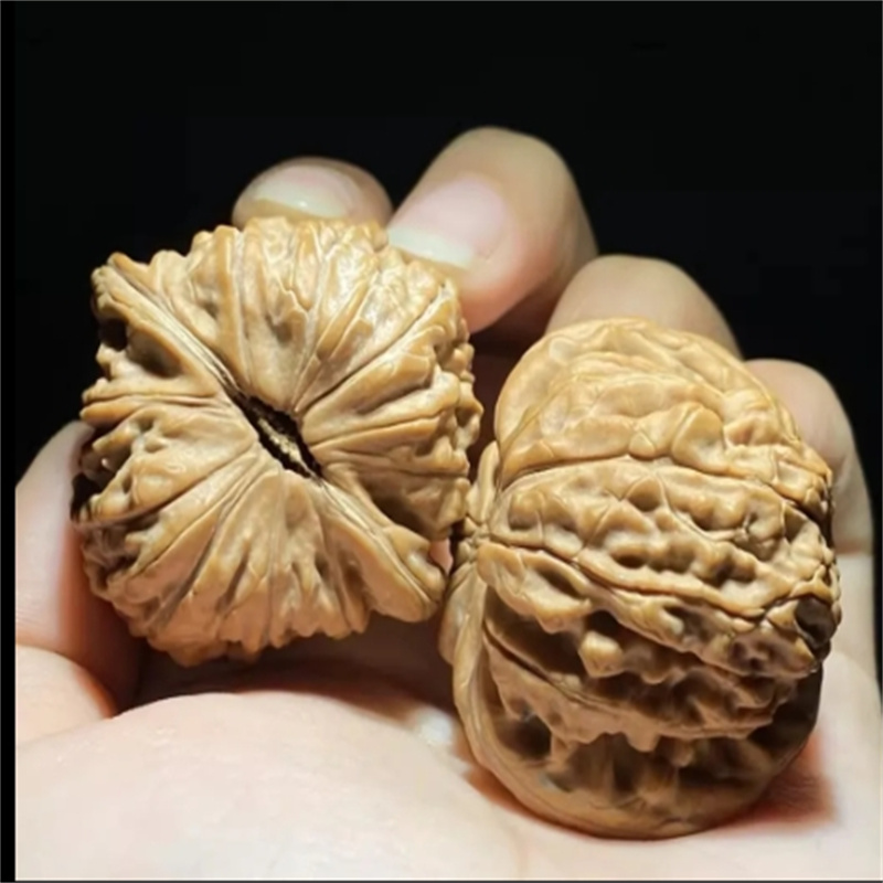 文玩核桃四座楼狮子头精品手把件