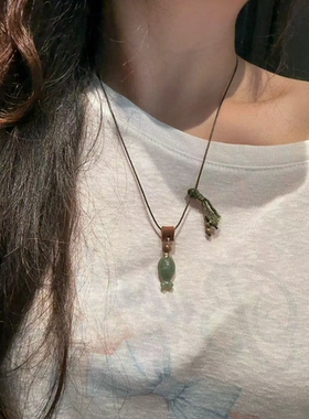 请叫我“富余”富鱼天然和田玉锤纹小肥鱼女款锁骨链轻奢小众颈链