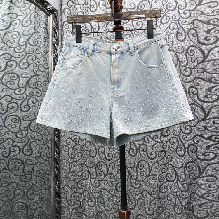 初溯2026夏季新款欧货满天星烫钻高腰牛仔短裤女浅蓝色百搭直筒裤