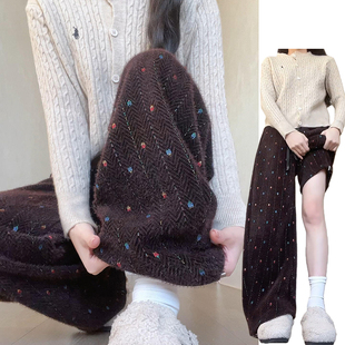 棕咖色彩虹波点弯刀裤女秋冬2026新款人字纹爱心刺绣束脚两穿卫裤