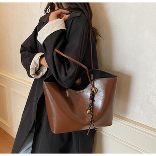 BFAG.Profit 高级感油腊皮托特包大容量通勤上学休闲包