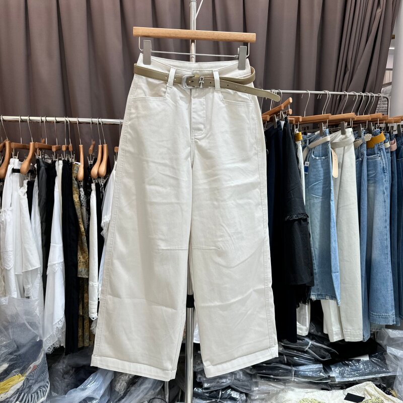 米色休闲裤女2026年春夏季新款纯色极简风高货通勤风直筒牛仔裤潮