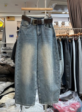 欧洲站2025年冬季新款时尚复古水洗加绒弯刀阔腿牛仔裤女配腰带潮