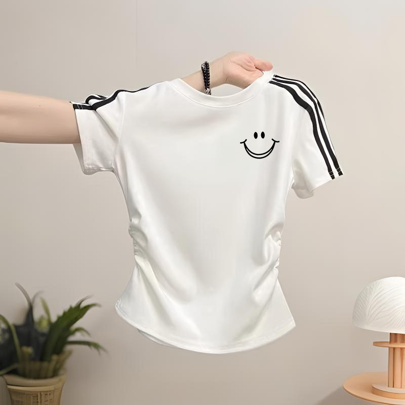 女童2026年新款夏季纯棉三条杠短袖T恤短款收腰儿童字母印花上衣