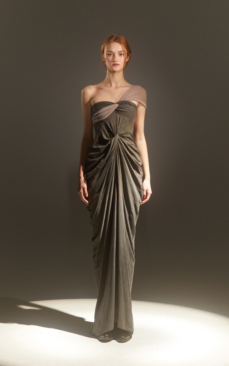 露背长裙露背长款修身暗黑