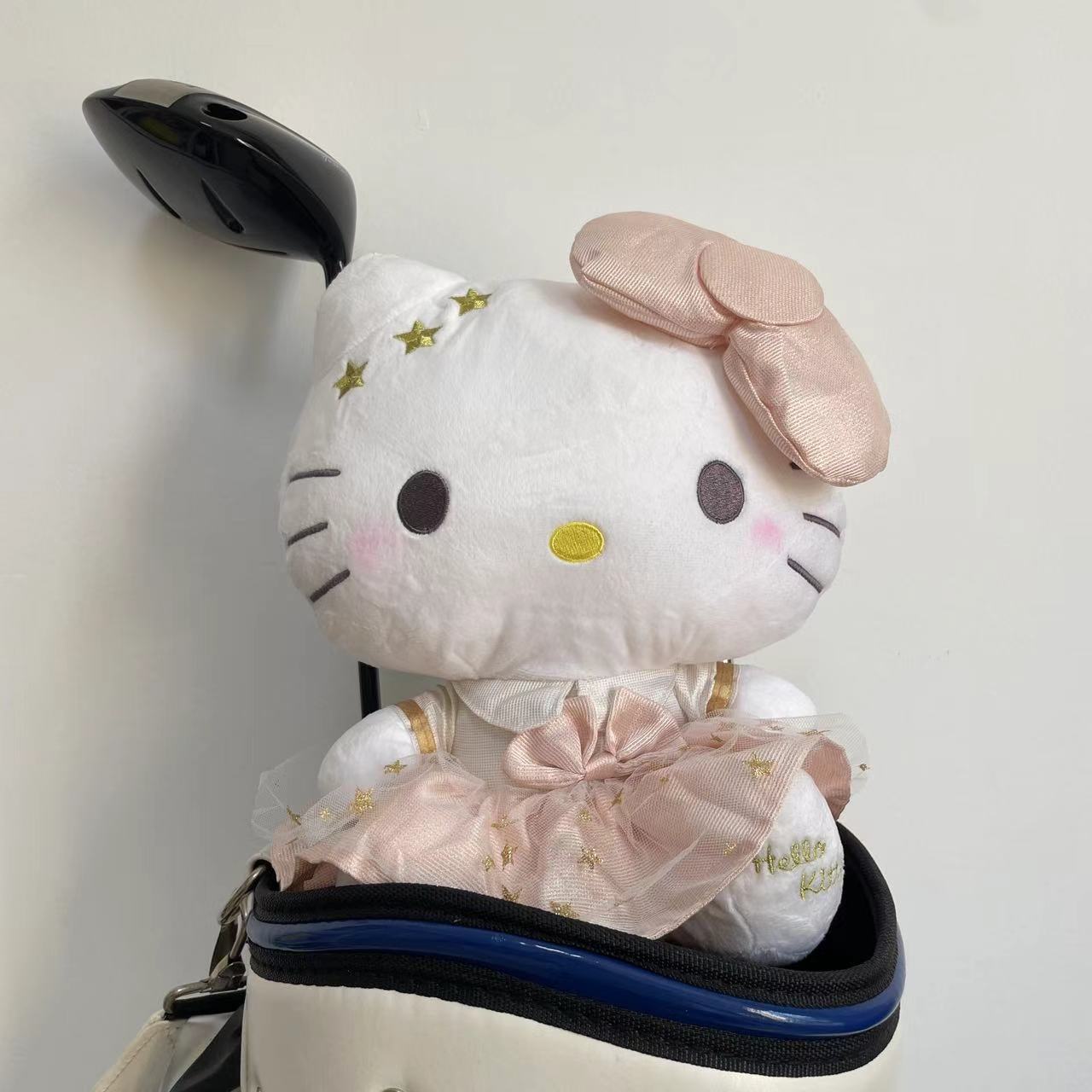 凯蒂猫毛绒玩具公仔哈啦猫抱枕