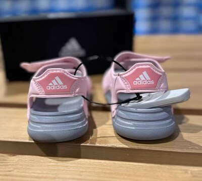 正品Adidas/阿迪达斯夏季婴童鞋Swim休闲运动儿童沙滩凉鞋 FY8065
