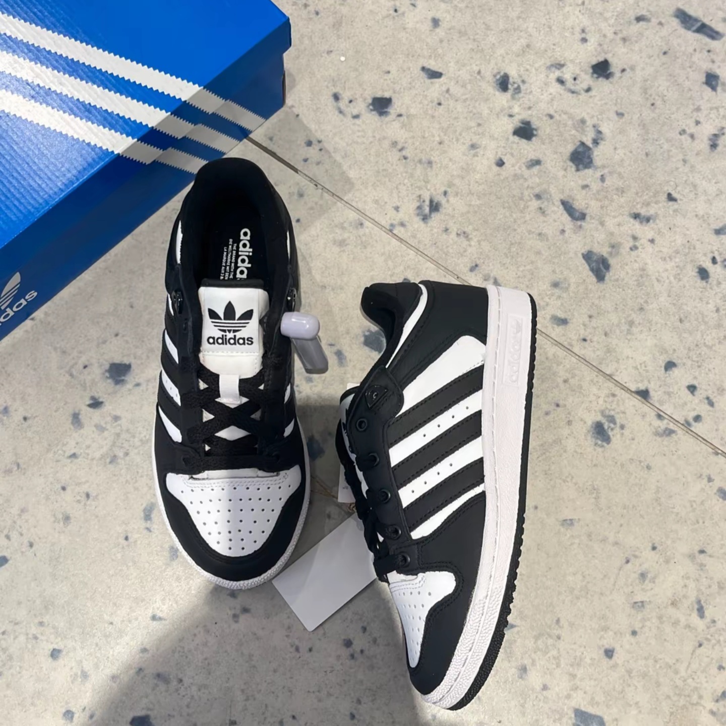 阿迪达斯三叶草男鞋女鞋秋冬复古耐磨防滑百搭休闲板鞋正品IG9110