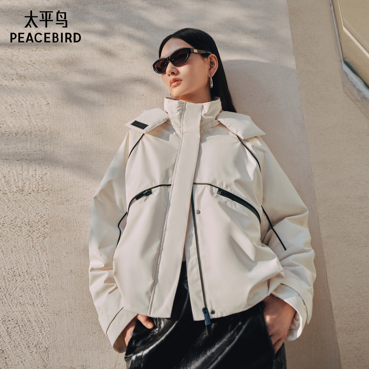 太平鸟短款派克羽绒服女