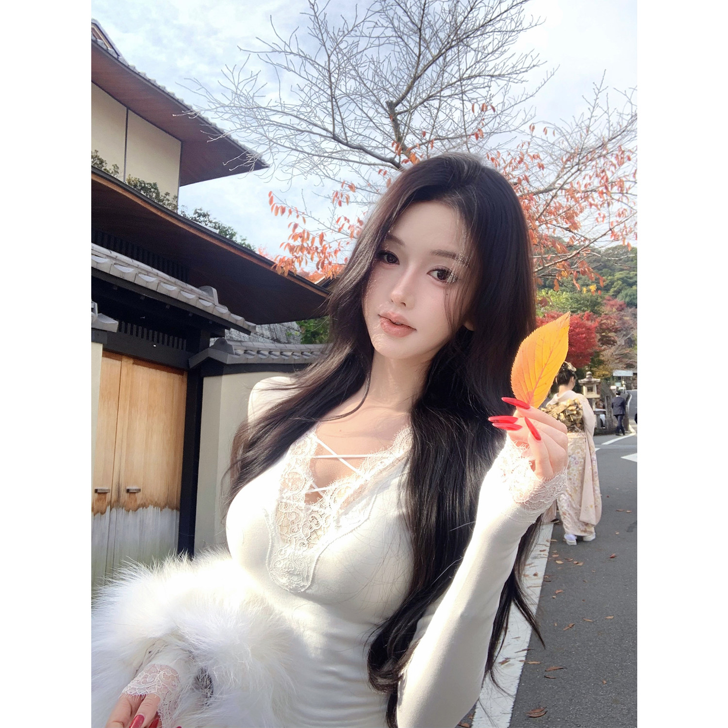 JAYKY YANG【温莎千金】蕾丝V领绑带针织上衣褶皱修身包臀裙套装