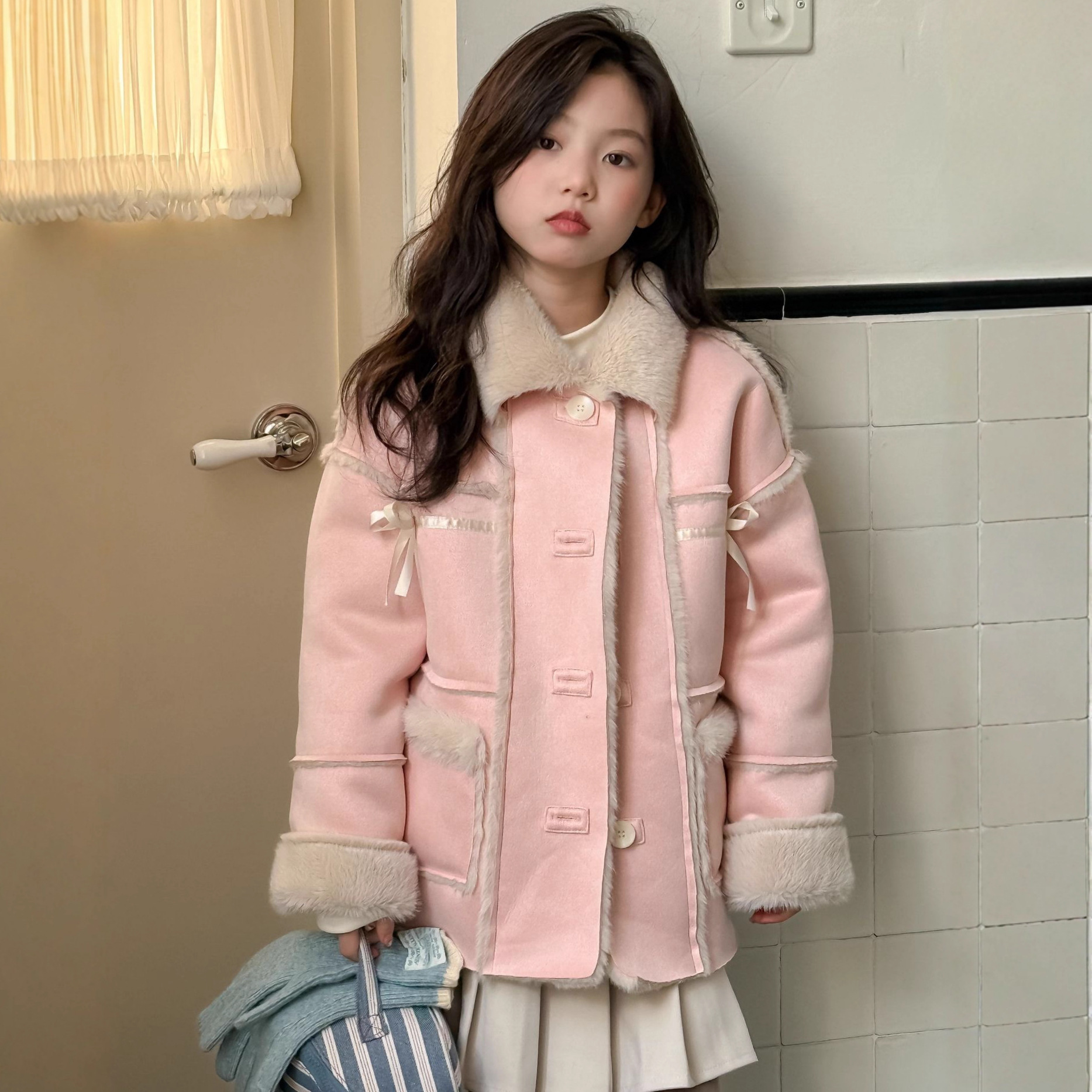 女童皮毛一体外套2025冬款韩版童装儿童加厚保暖羊羔毛绒夹克上衣