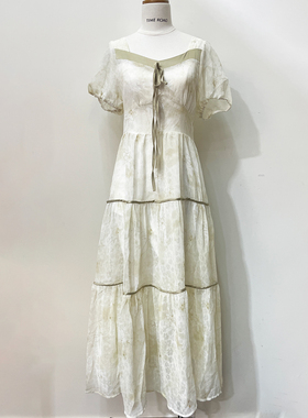 Time RoaD/汤米诺法式方领碎花连衣裙女夏季新款收腰显瘦中长裙子