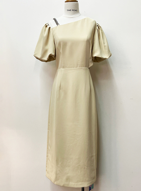 Time RoaD/汤米诺夏新款气质通勤斜肩高级感连衣裙女收腰中长款裙