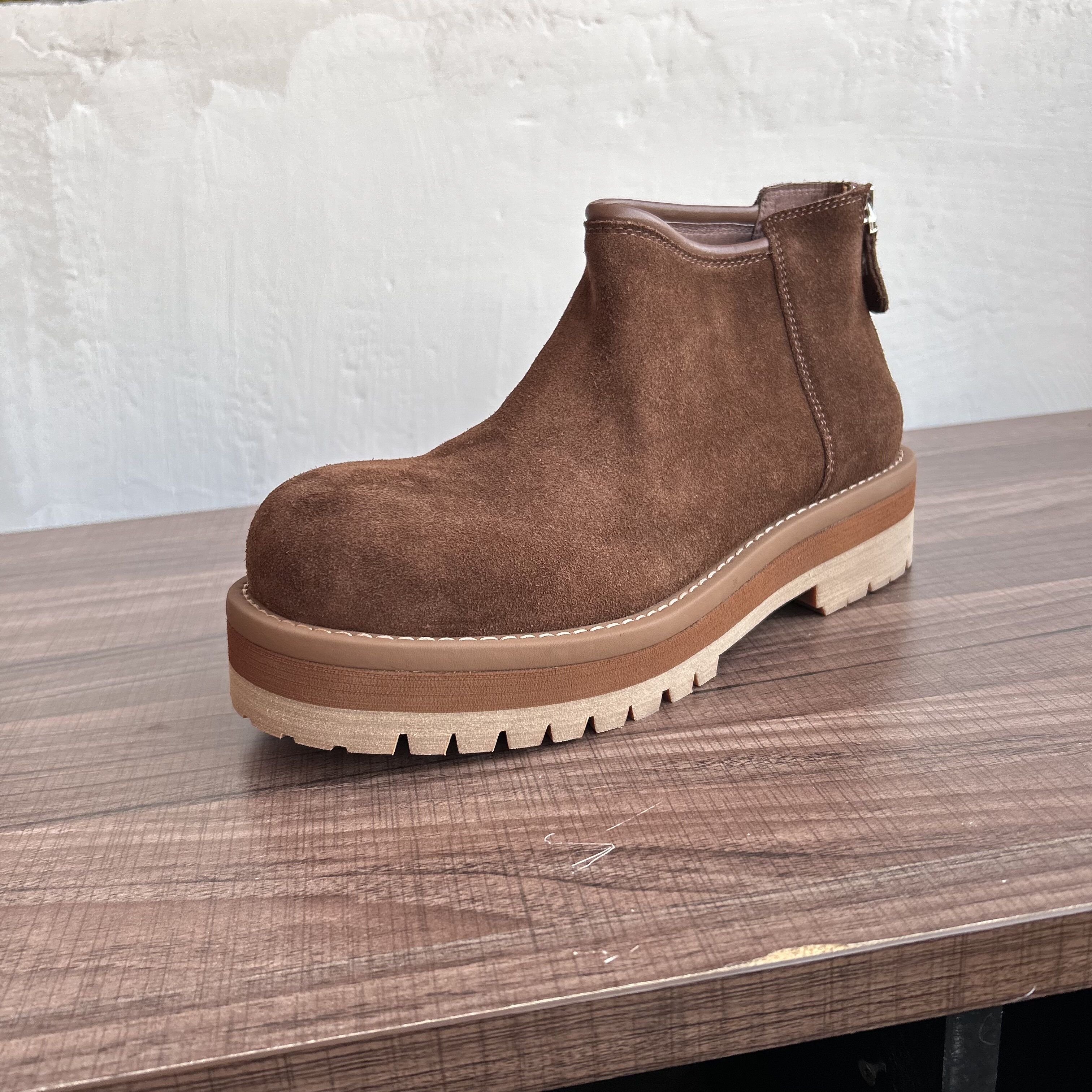 秋冬新款原创厚底沙漠靴男复古做旧切尔西男靴真皮圆头绅士马丁靴,流行男鞋,切尔西靴,淘宝优惠券,粉丝福利购,淘宝优惠卷